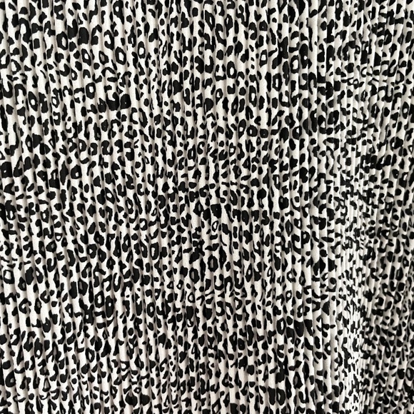 Anthro X Adrianna Papell Peplum Blouse Pleated Smocked Key hole Animal print M - Picture 13 of 14